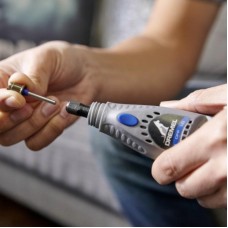 F0137020JA DREMEL 7020-PGK Trusa de pedichiura pen..